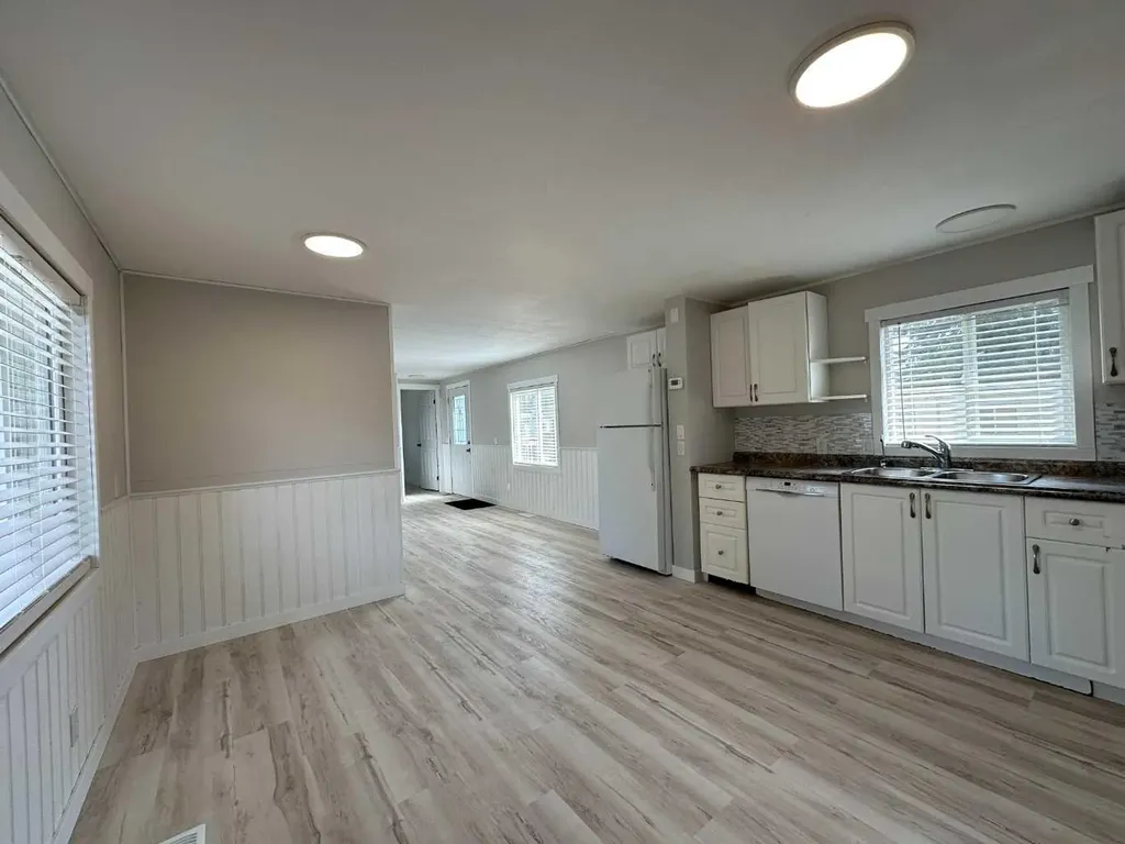 5020 Highway 2a Ponoka AB T4J 1E3