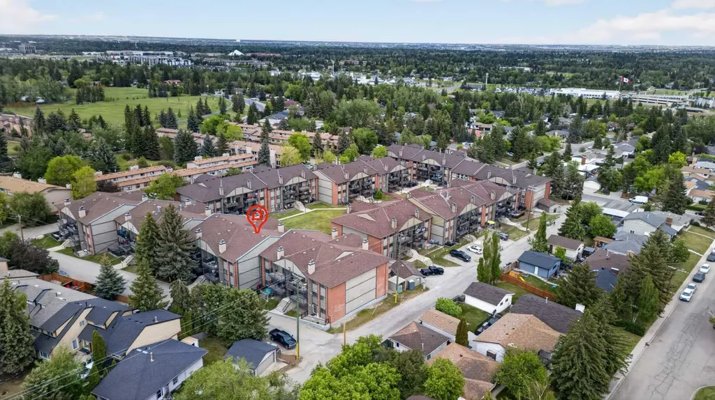 13045 6 Street SW Calgary AB T2W 5H1