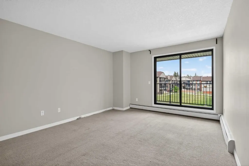 13045 6 Street SW Calgary AB T2W 5H1