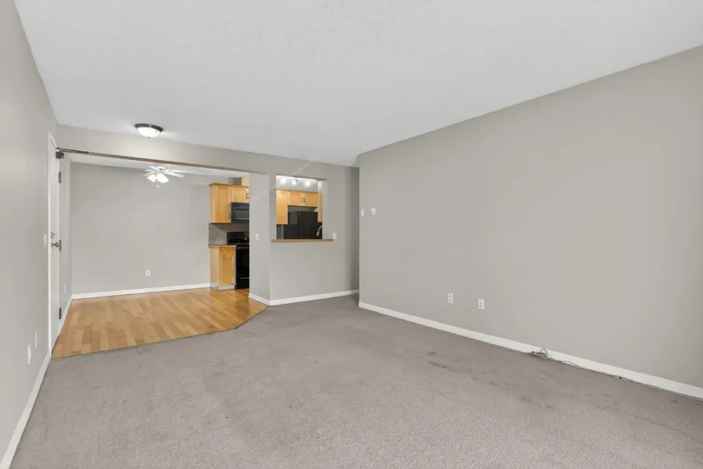 13045 6 Street SW Calgary AB T2W 5H1