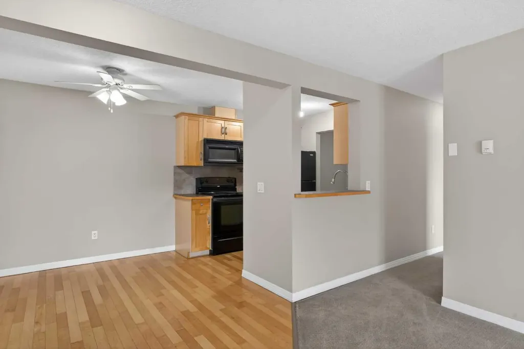 13045 6 Street SW Calgary AB T2W 5H1