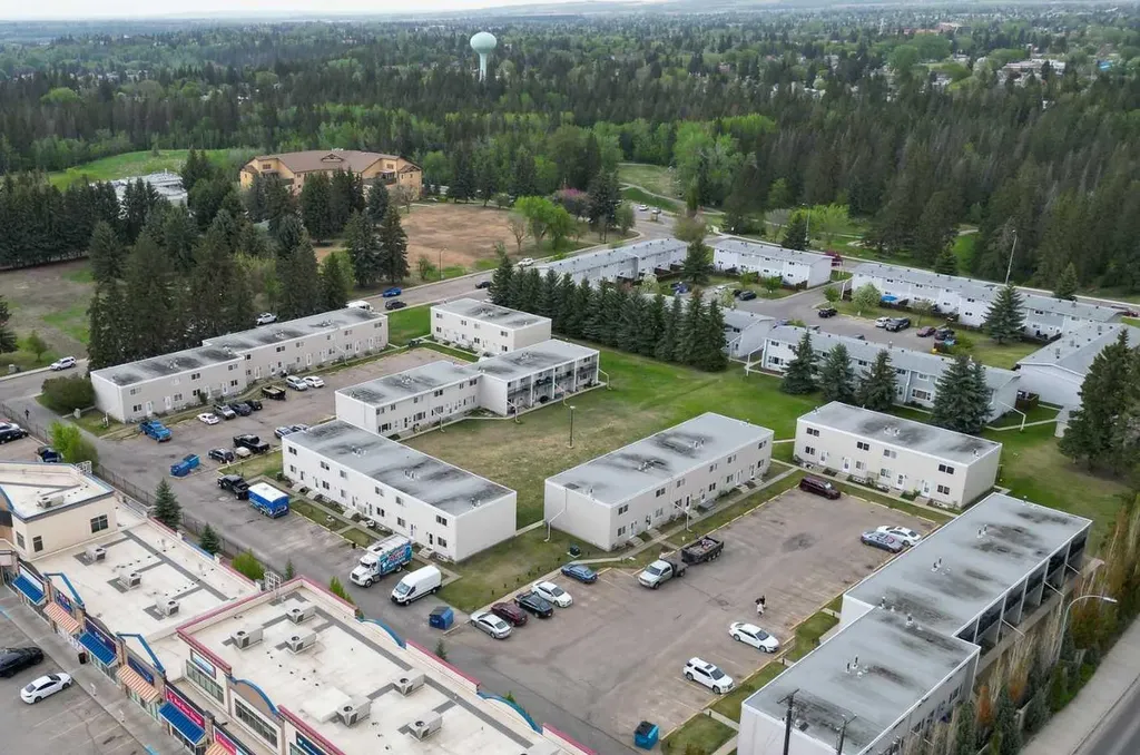 4719 33 Street Red Deer AB T4N 0N7
