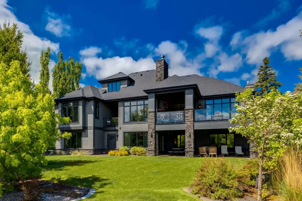 6 Heaver Gate Heritage Pointe AB T1S 4K1