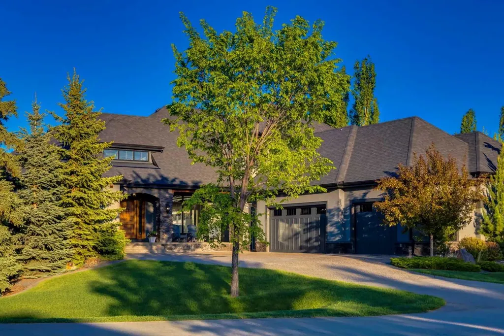 6 Heaver Gate Heritage Pointe AB T1S 4K1
