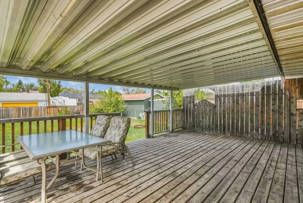 314 Bruce Avenue Carbon AB T0M 0L0