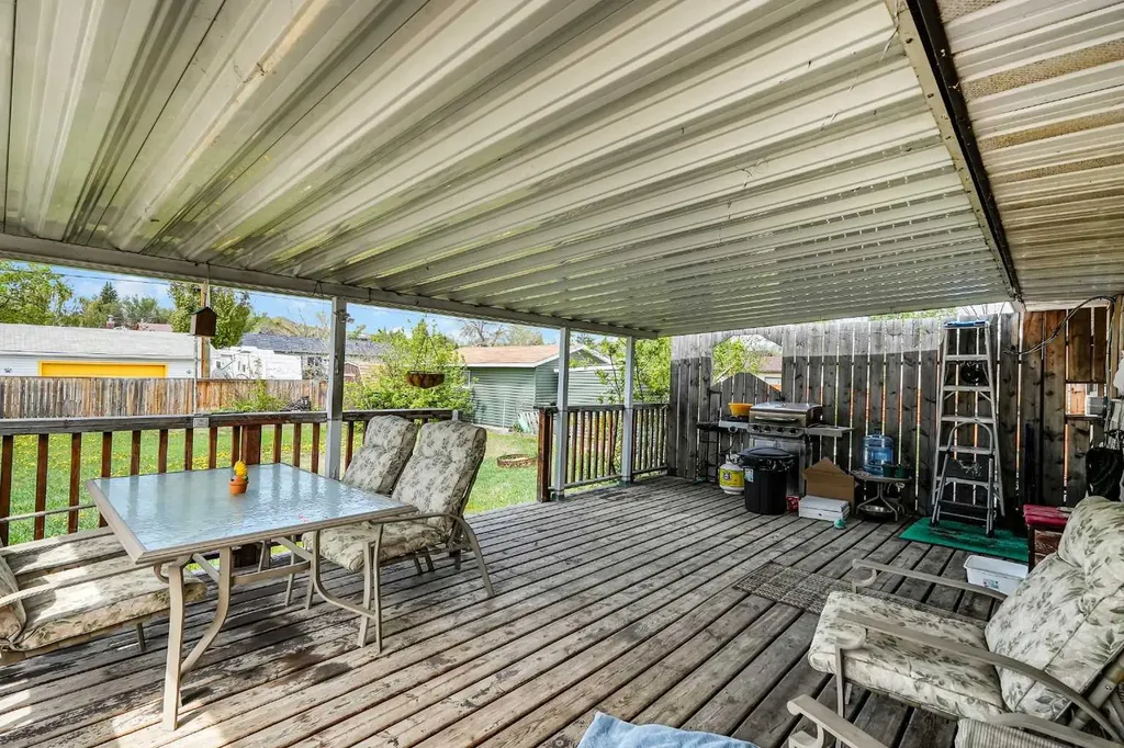 314 Bruce Avenue Carbon AB T0M 0L0