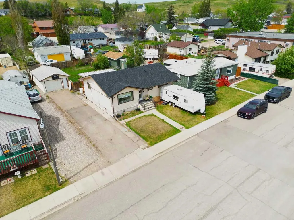 314 Bruce Avenue Carbon AB T0M 0L0