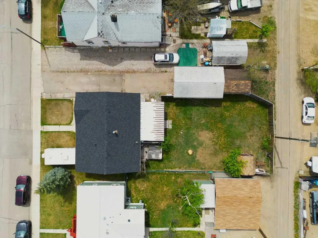 314 Bruce Avenue Carbon AB T0M 0L0
