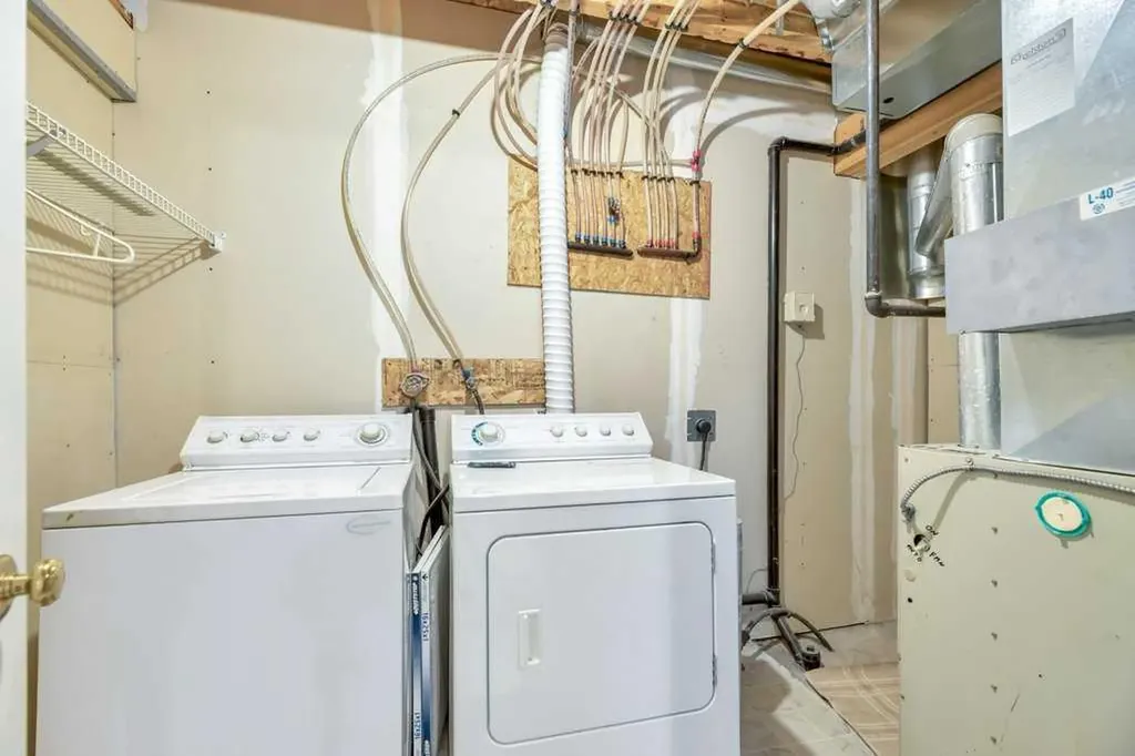 312 Strathaven Drive Strathmore AB T1P 1M2