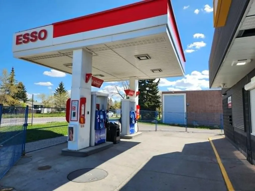 3101 34 Avenue SE Calgary AB T2B 2M6