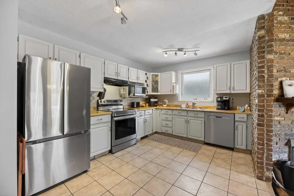 5609 Sherwood Crescent Olds AB T4H 1C5