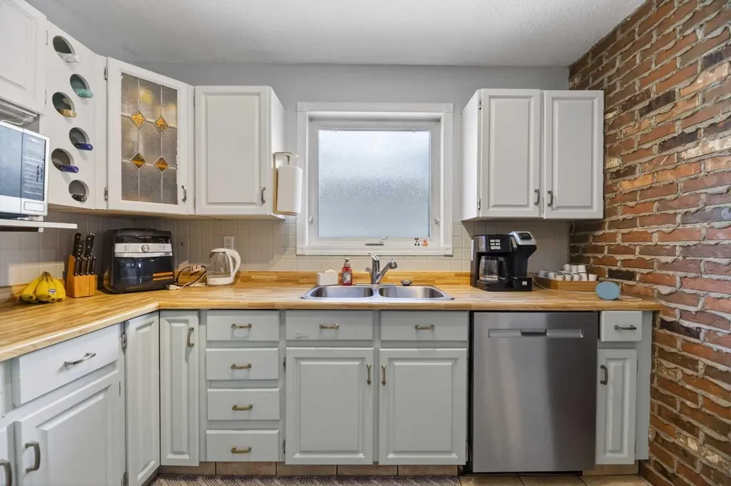 5609 Sherwood Crescent Olds AB T4H 1C5