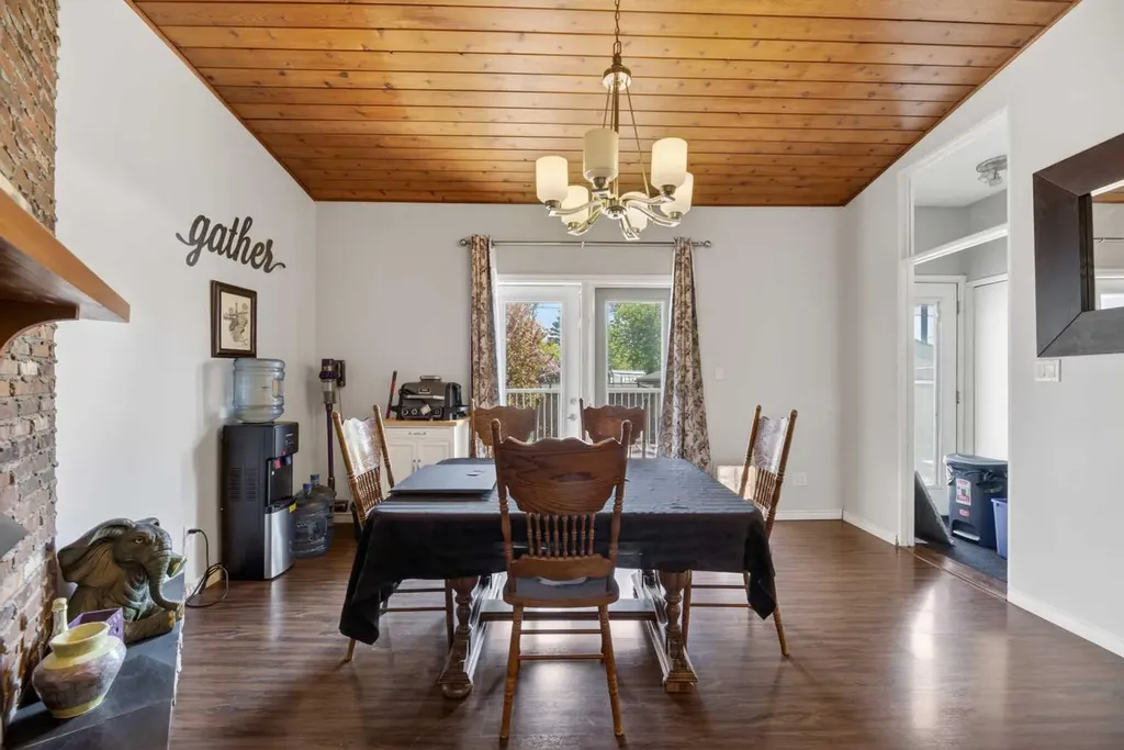 5609 Sherwood Crescent Olds AB T4H 1C5