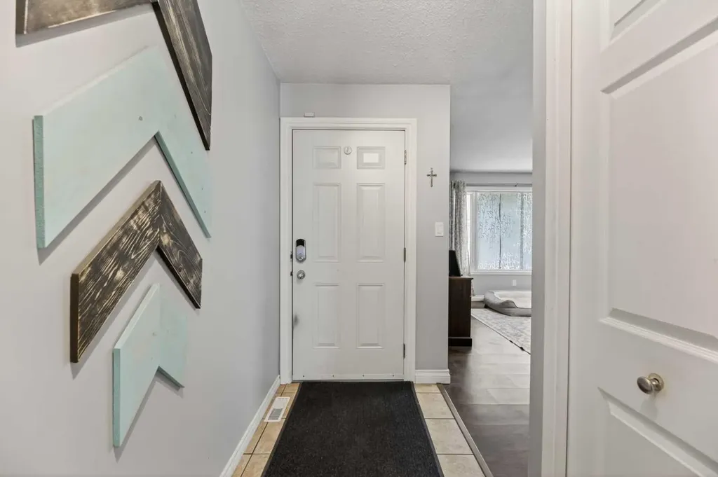 5609 Sherwood Crescent Olds AB T4H 1C5