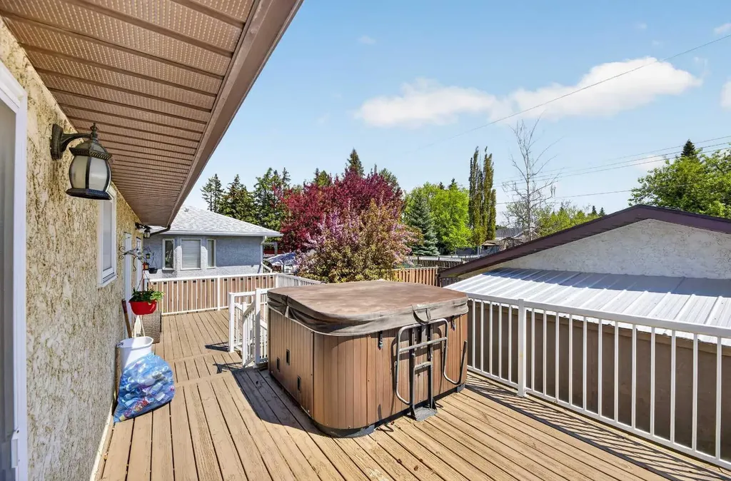 5609 Sherwood Crescent Olds AB T4H 1C5