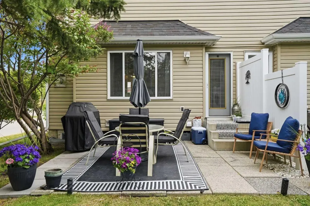 88 Chaparral Ridge Terrace SE Calgary AB T2X 3N6