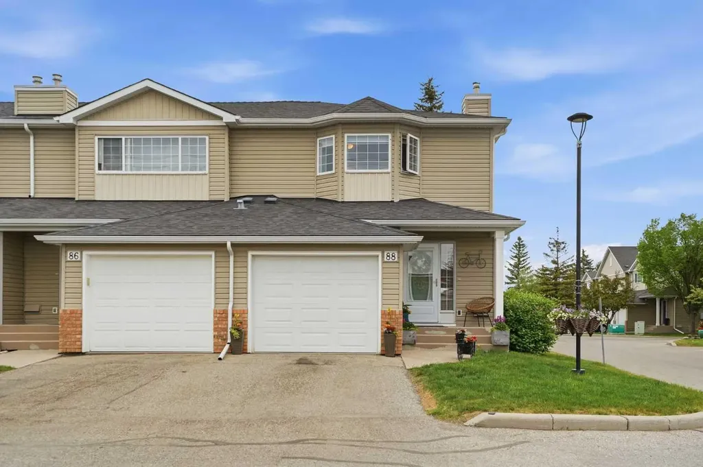 88 Chaparral Ridge Terrace SE Calgary AB T2X 3N6
