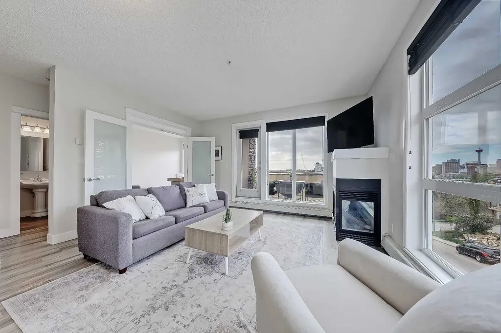 716 5 Street NE Calgary AB T2E 3W8