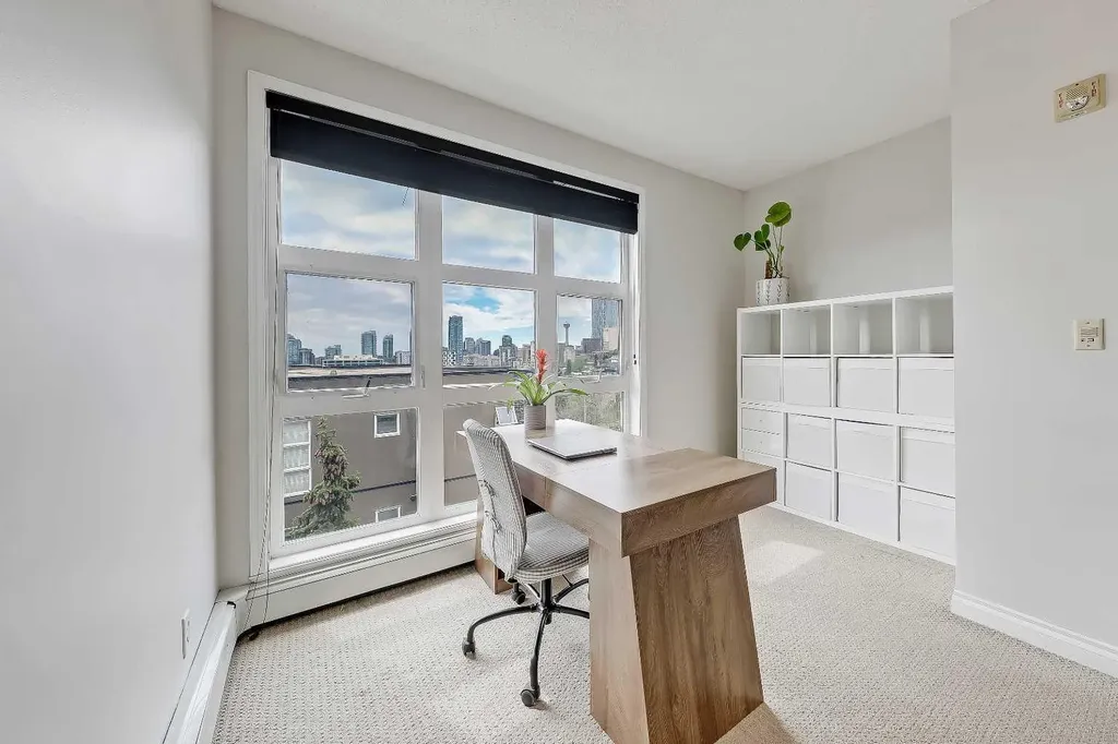 716 5 Street NE Calgary AB T2E 3W8