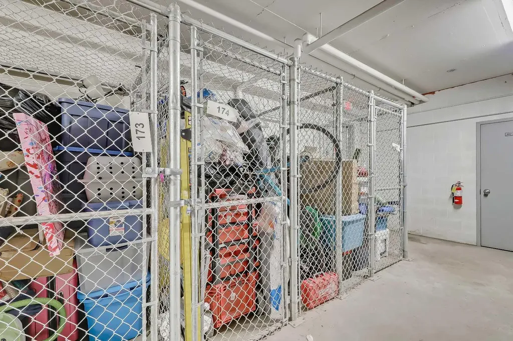 716 5 Street NE Calgary AB T2E 3W8