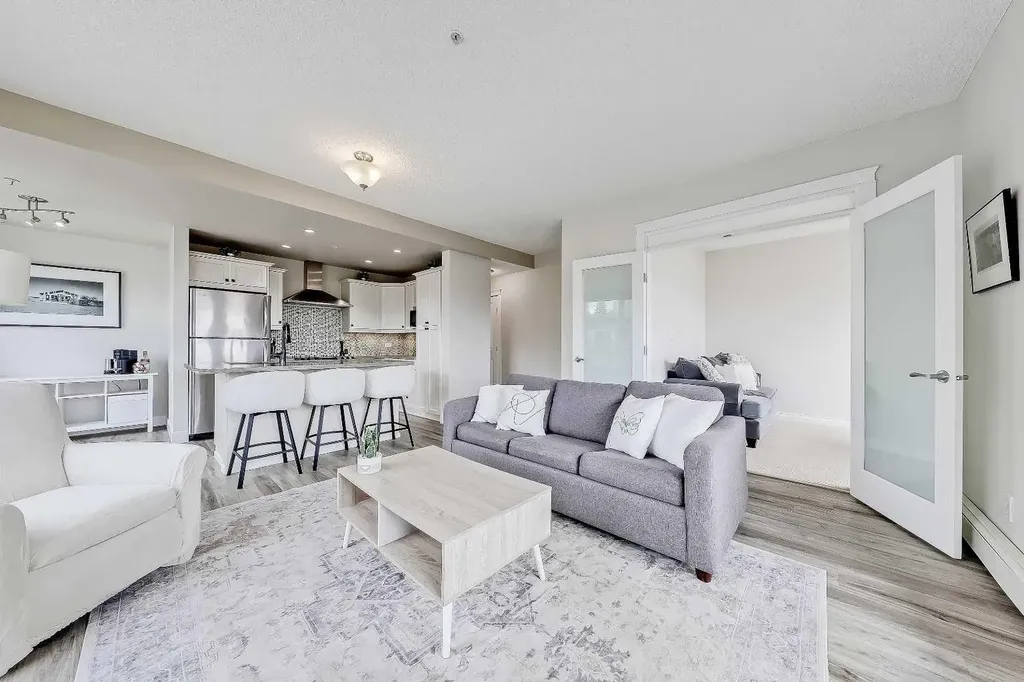 716 5 Street NE Calgary AB T2E 3W8