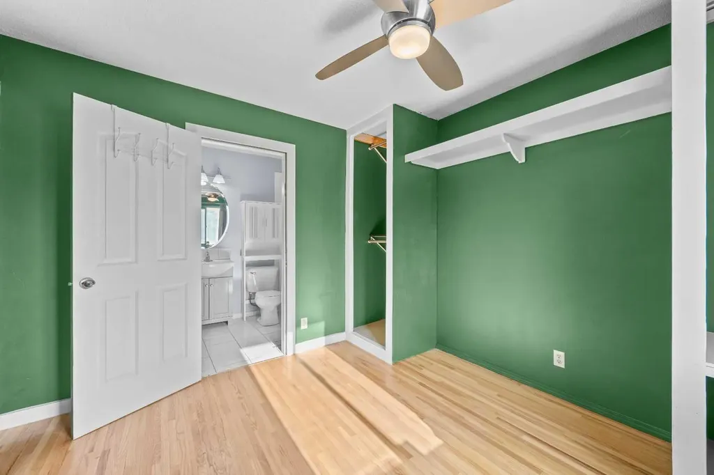 3050 30a Street SE Calgary AB T2B 0S7