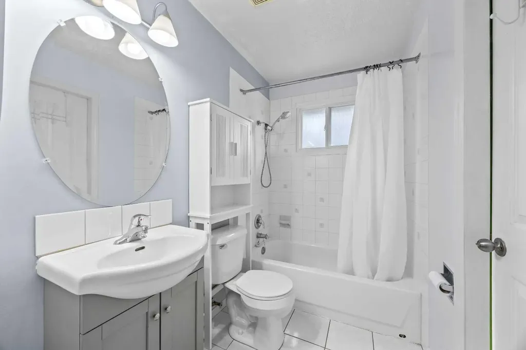 3050 30a Street SE Calgary AB T2B 0S7