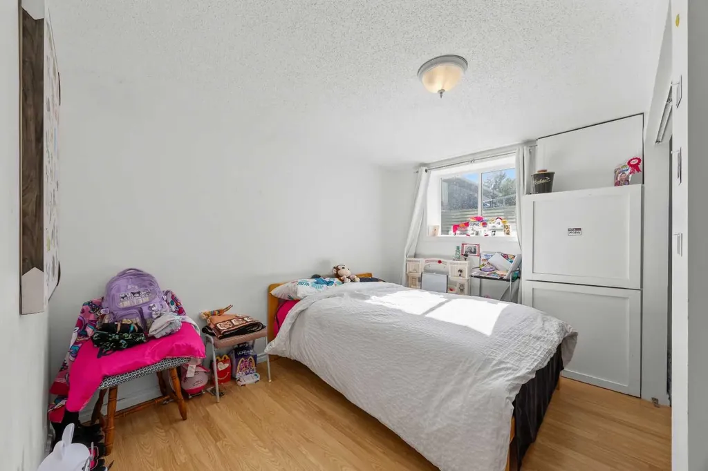 3050 30a Street SE Calgary AB T2B 0S7