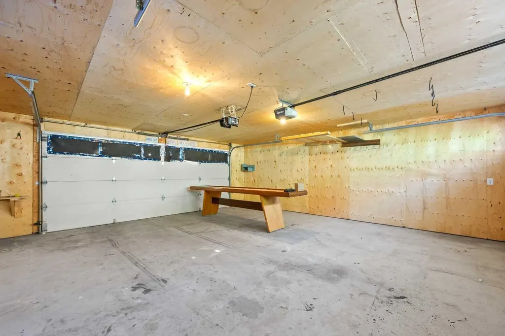 3050 30a Street SE Calgary AB T2B 0S7