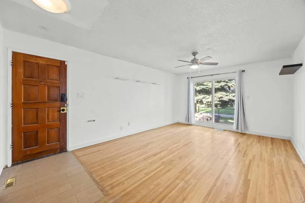 3050 30a Street SE Calgary AB T2B 0S7