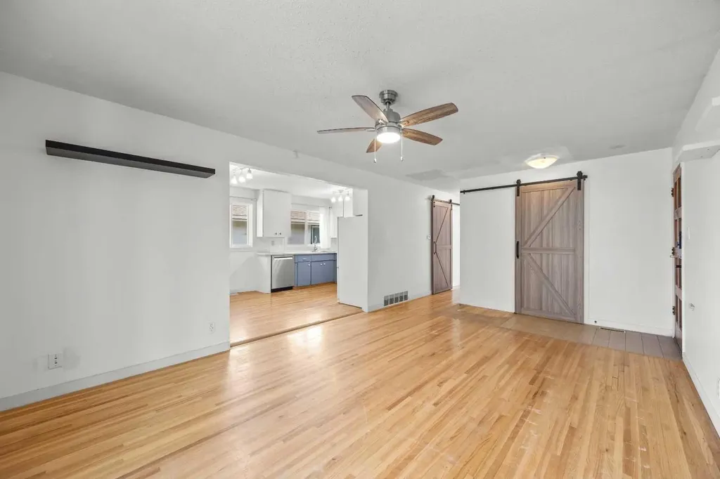 3050 30a Street SE Calgary AB T2B 0S7