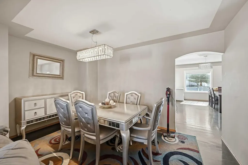 46 Panorama Hills Close NW Calgary AB T3K 5J2