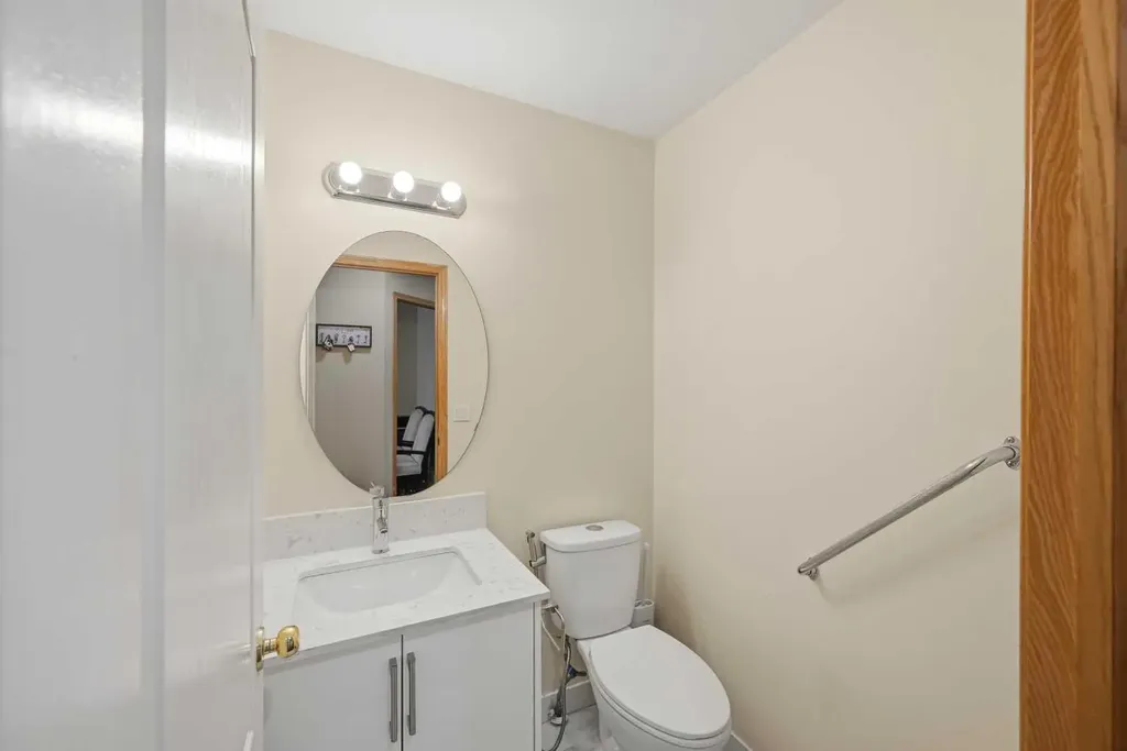 46 Panorama Hills Close NW Calgary AB T3K 5J2