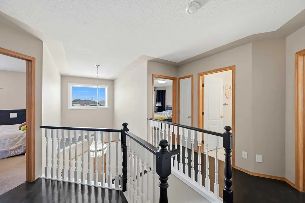 46 Panorama Hills Close NW Calgary AB T3K 5J2