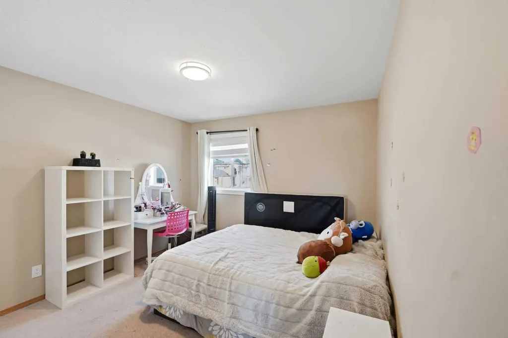 46 Panorama Hills Close NW Calgary AB T3K 5J2