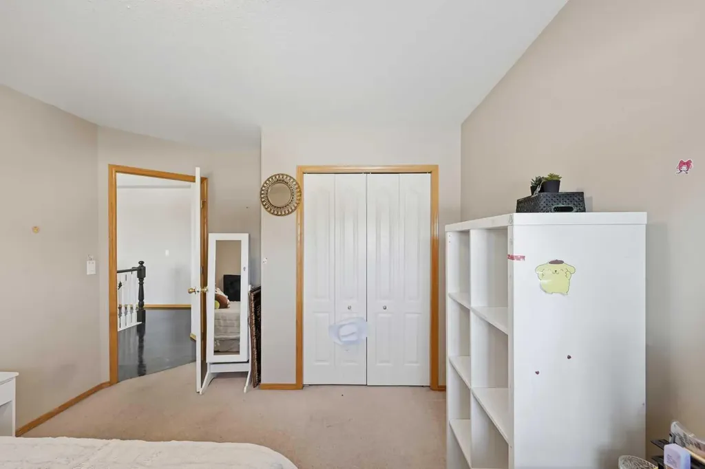 46 Panorama Hills Close NW Calgary AB T3K 5J2