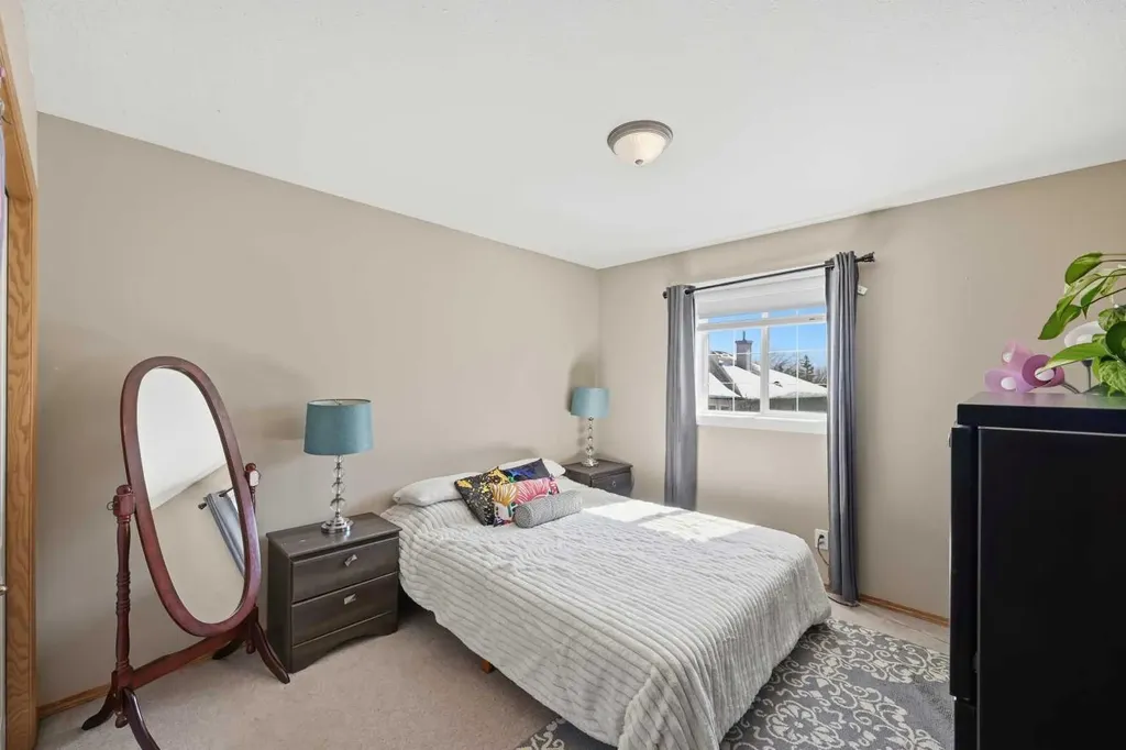46 Panorama Hills Close NW Calgary AB T3K 5J2