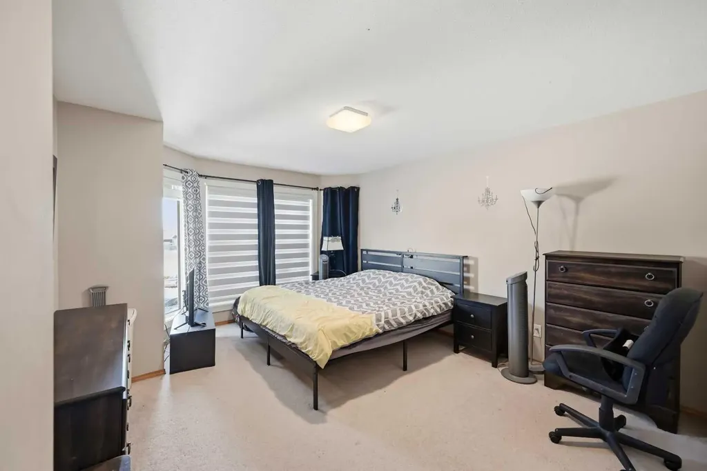 46 Panorama Hills Close NW Calgary AB T3K 5J2