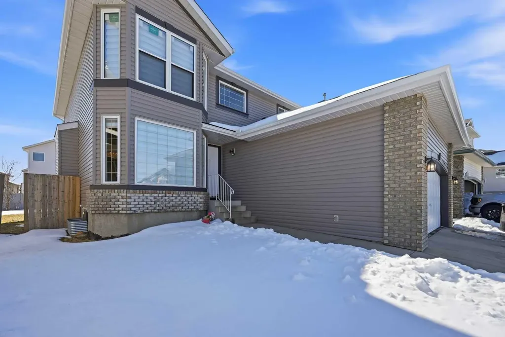 46 Panorama Hills Close NW Calgary AB T3K 5J2