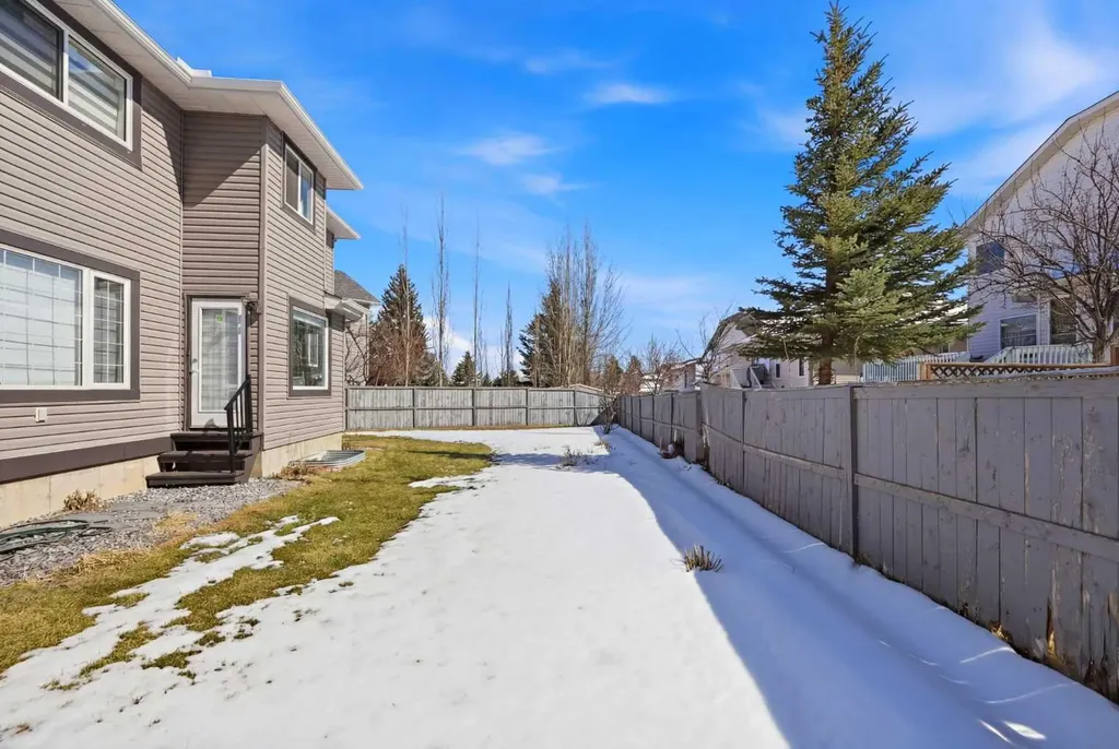 46 Panorama Hills Close NW Calgary AB T3K 5J2