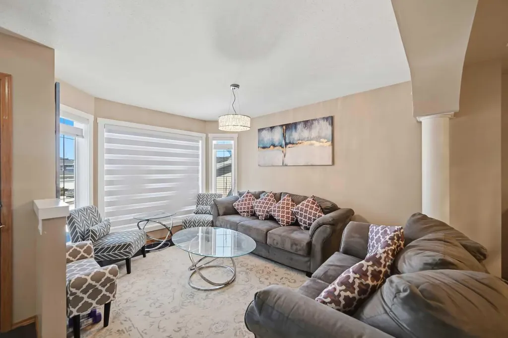 46 Panorama Hills Close NW Calgary AB T3K 5J2