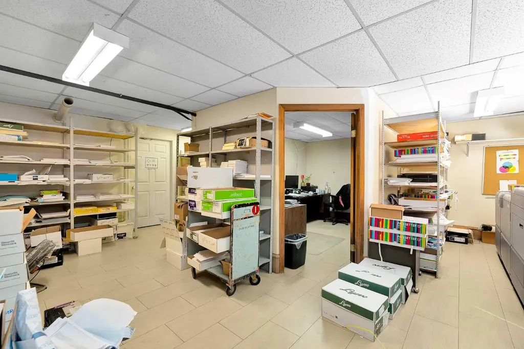 3510 27 Street NE Calgary AB T1Y 5E2