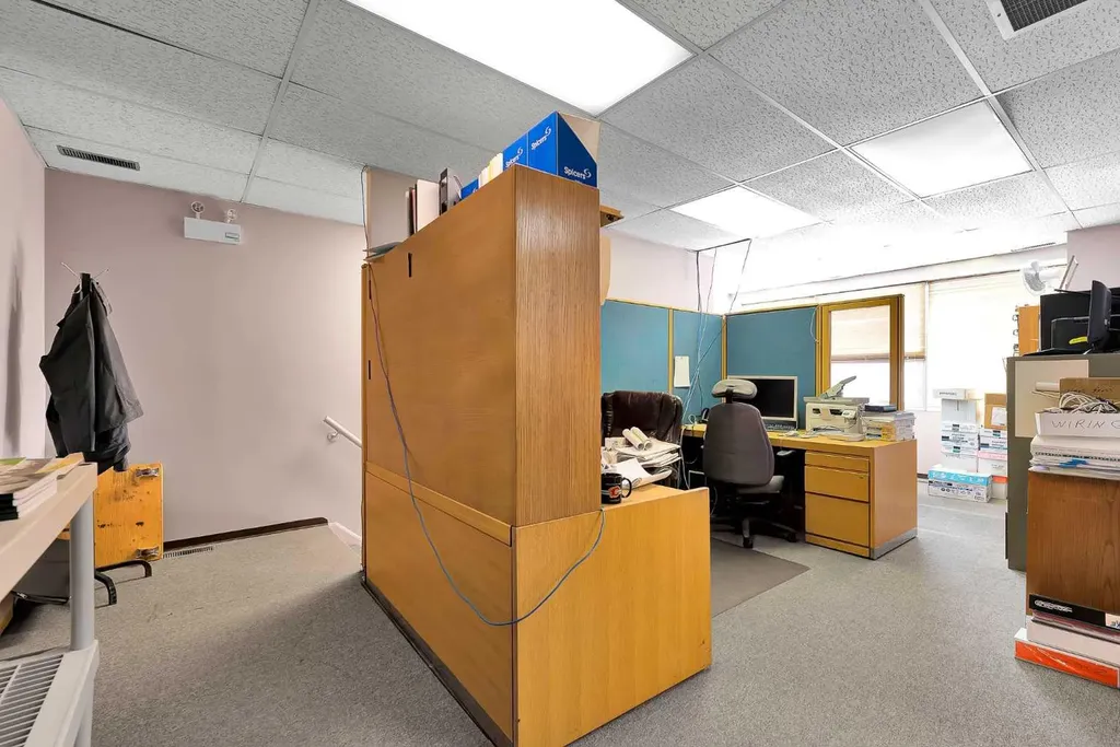 3510 27 Street NE Calgary AB T1Y 5E2