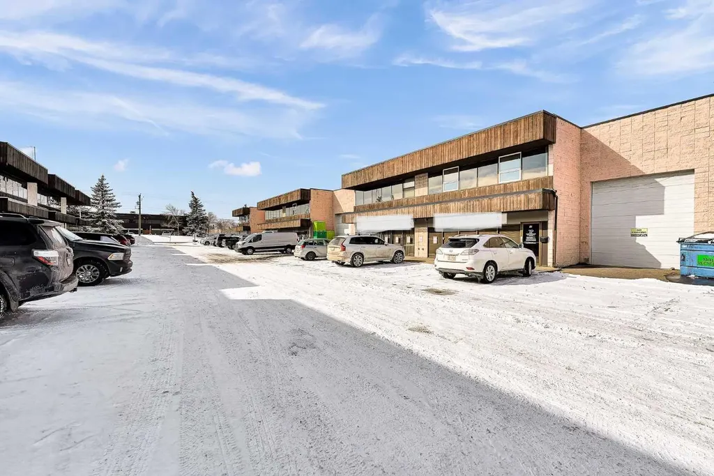 3510 27 Street NE Calgary AB T1Y 5E2