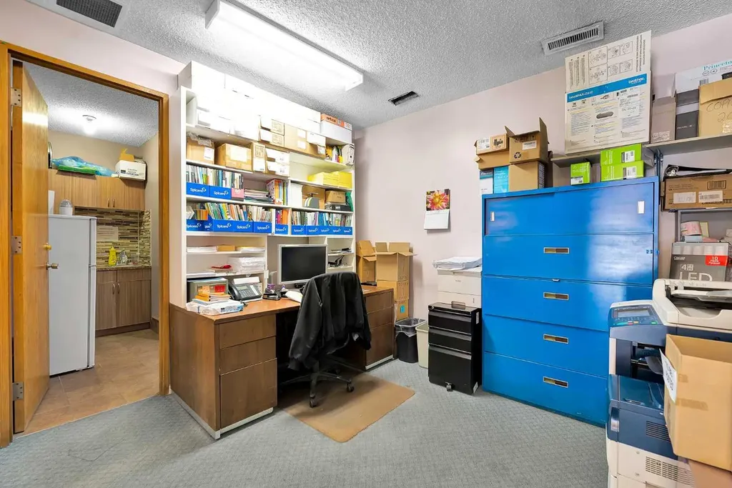 3510 27 Street NE Calgary AB T1Y 5E2