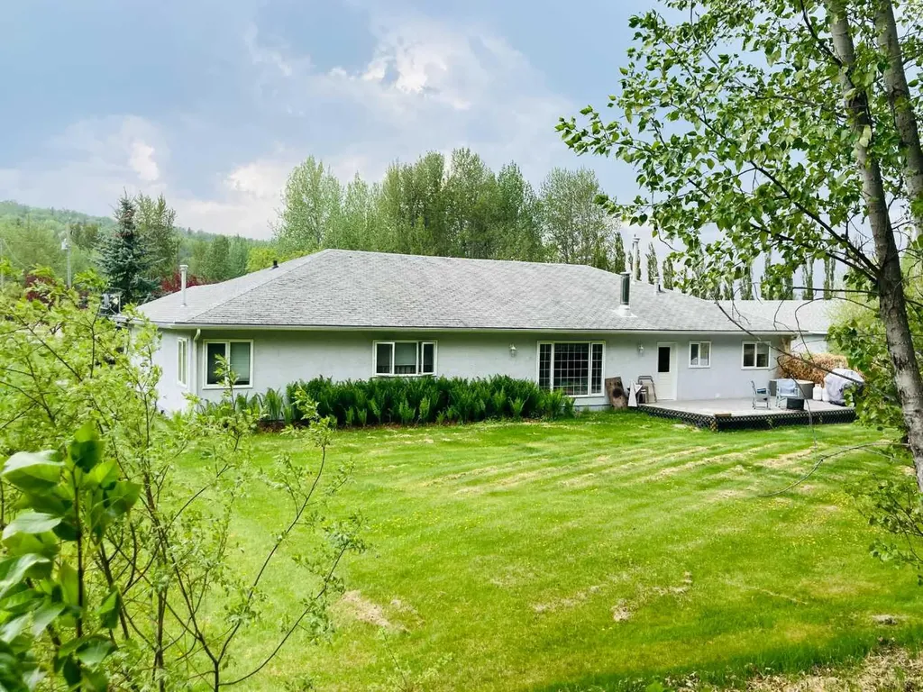 593037 Range Road 122 Rural Woodlands County AB T7S 1N9