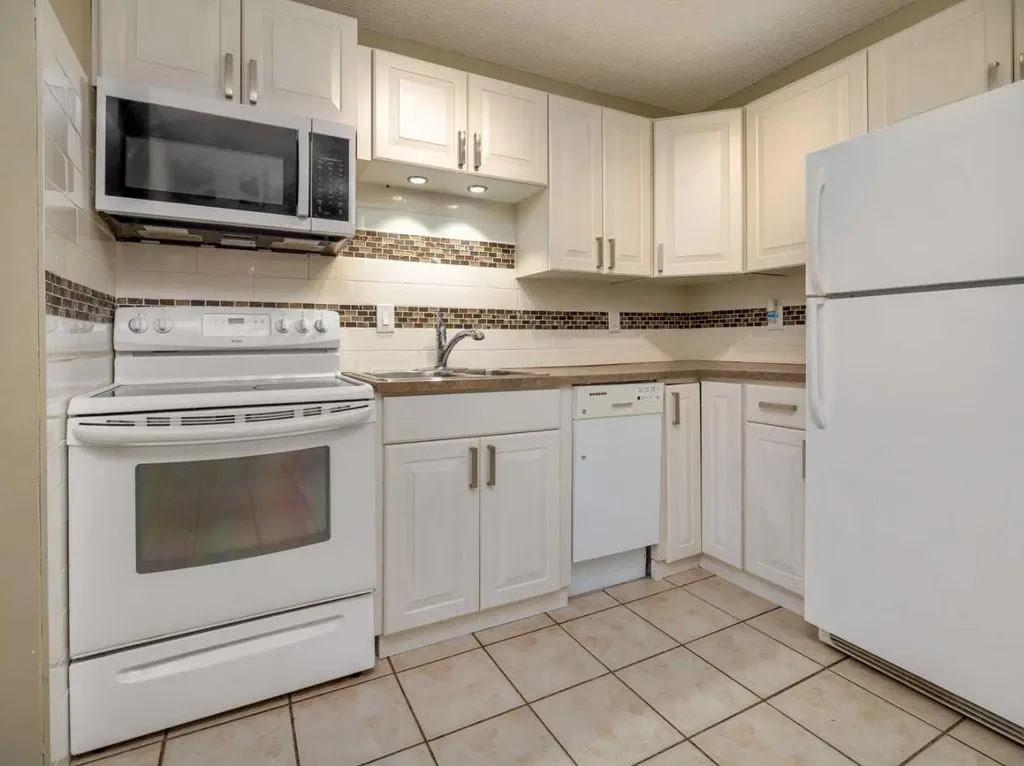 269 Laval Boulevard W Lethbridge AB T1K 4E2