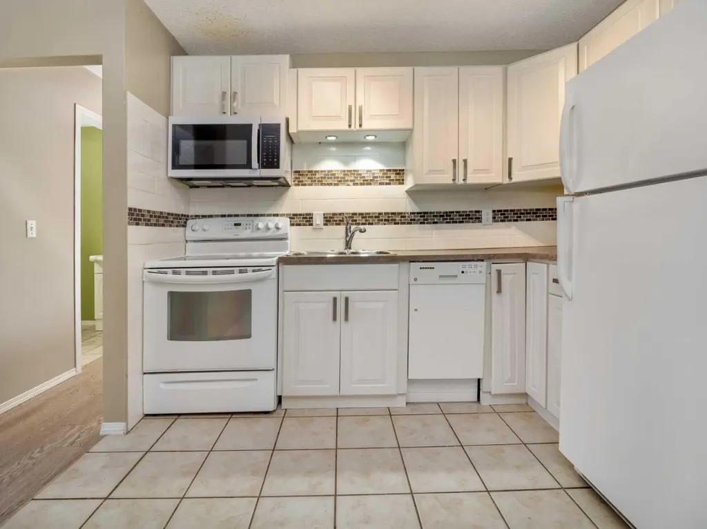 269 Laval Boulevard W Lethbridge AB T1K 4E2