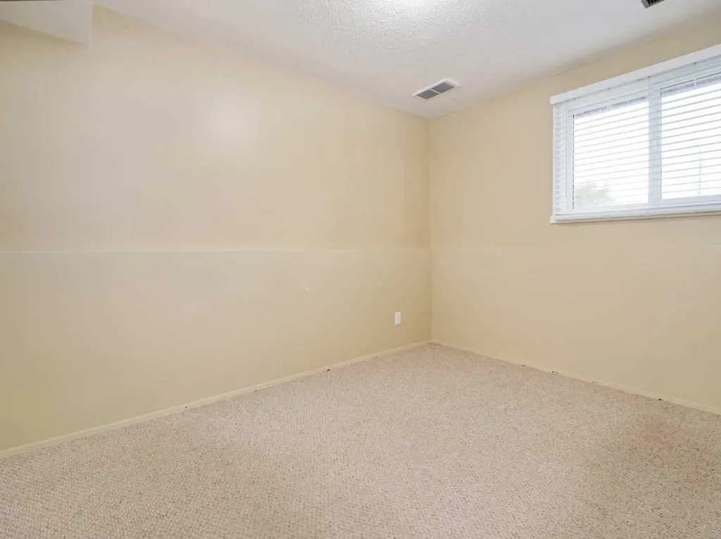 269 Laval Boulevard W Lethbridge AB T1K 4E2