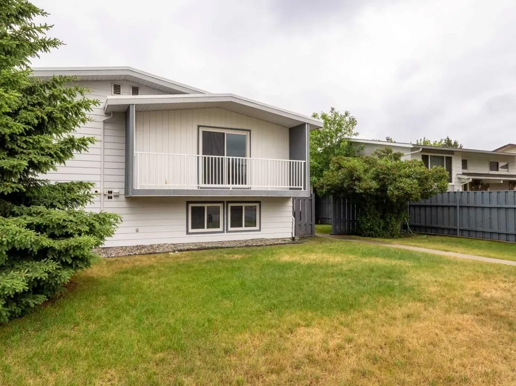 269 Laval Boulevard W Lethbridge AB T1K 4E2